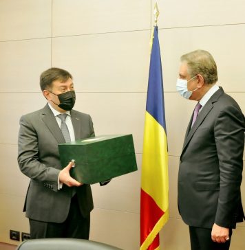 Florin Spătaru, ministrul Economiei, întâlnire cu ministrul de Externe al Pakistanului. Cooperarea economică, pe agendă