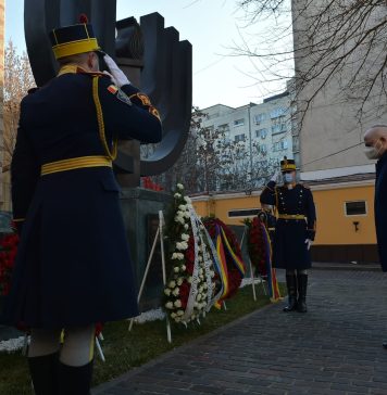Ceremonie de Comemorare a Victimelor Holocaustului, la Templul Coral din Bucureşti – FOTO