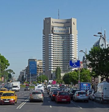 Vreme neobișnuit de caldă în București, cu temperaturi de 15 grade