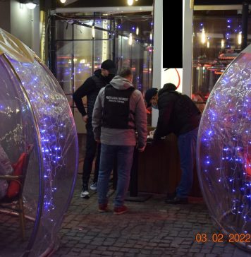 Poliția Locală a dat amenzi de 55.000 de lei în Centrul Vechi într-o singură seară – FOTO