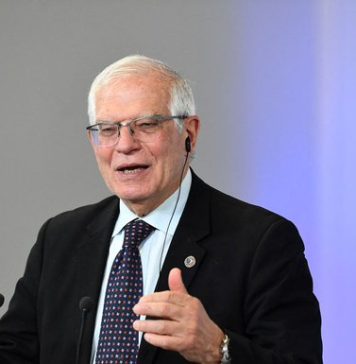 Consiliul UE blochează activele financiare ale lui Vladimir Putin şi Serghei Lavrov. UE îl plasează pe Putin pe lista de sancţiuni după invazia din Ucraina