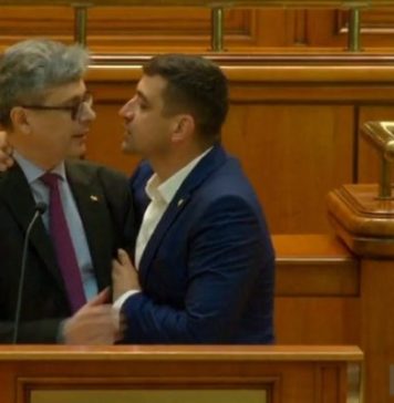 Noi imagini de la incidentul din Parlament. Simion: Îmi cerea să-l bat, m-a provocat – VIDEO