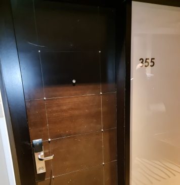 ANPC a extins verificările la camerele Hotelului Radisson Blue și a dat o amendă de 10.000 lei – FOTO