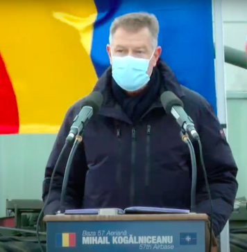 Iohannis, la Baza Mihail Kogălniceanu: România s-a mobilizat în mod exemplar. Toată lumea a rezonat cu drama de la granițele noastre