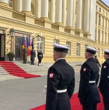 Pregătiri pentru primirea delegației conduse de premierul Ciucă la sediul Guvernului din Varșovia – VIDEO