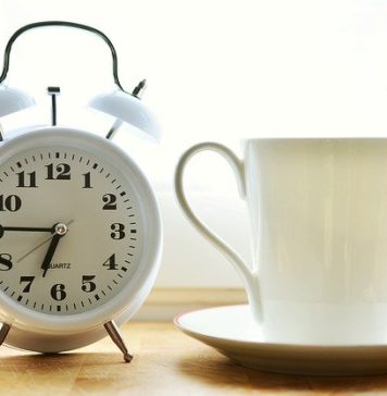 Ora de vară 2022. Când se schimbă ora în România?