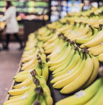 Kaufland anunță că retrage de la vânzare banane cu pesticide
