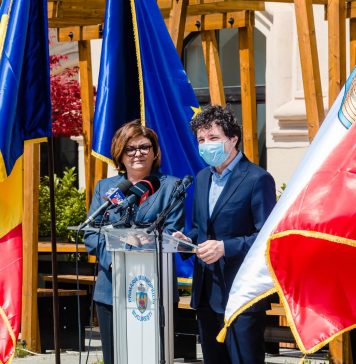 Nicuşor Dan despre întâlnirea cu Adina Vălean: Am vorbit despre interesul major al oraşului pentru crearea trenului metropolitan, precum şi pentru reabilitarea liniilor de tramvai