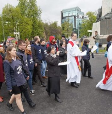Procesiune de Floriile Catolice, în Capitală, pentru prima dată de la începerea pandemiei