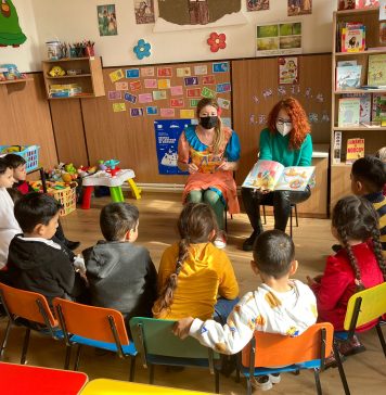 ”Dăruiește o lume de basm”, proiectul care transformă cărțile în biblioteci sociale. Se caută donații pentru biblioteca numărul 27, din luna mai