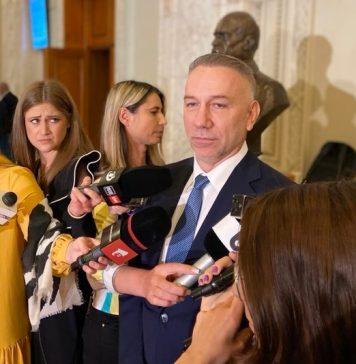 Bogdan Licu, ales în funcţia de judecător la Curtea Constituţională, de către Camera Deputaților