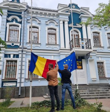 Ambasada României la Kiev şi-a reluat activitatea