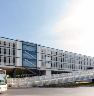 Nicușor Dan: Azi dimineață s-a deschis parcarea de la Cora Pantelimon. Accesul este gratuit până se stabilește tariful – FOTO