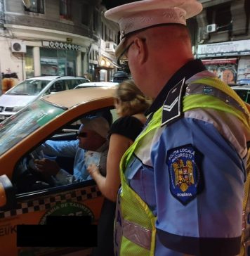 Taximetriștii din Centrul Vechi au primit amenzi de 26.000 de lei de la Poliția Locală București