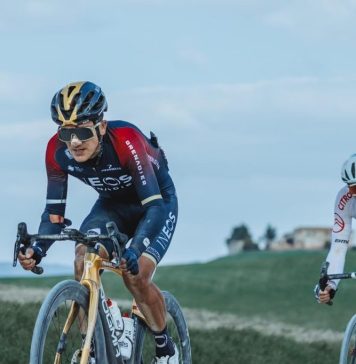 Turul Italiei: Simon Yates a câştigat etapa a 14-a; Richard Carapaz, noul lider la general