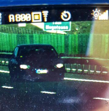 O șoferiță cu permis de doar o lună, prinsă de polițiști gonind cu aproape 200 de km/h