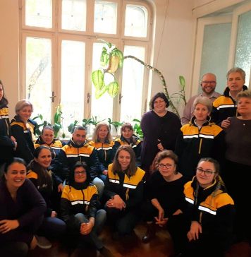 Artiști din România participă la aniversarea a 25 de ani a Fundației Crucea Alb-Galbenă