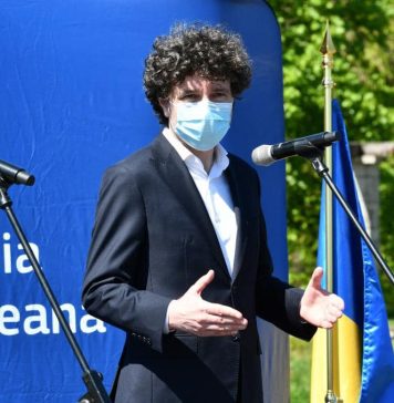 Ecologiștii îi cer lui Nicușor Dan să ofere apă și corturi pentru bucureștenii toropiți de caniculă