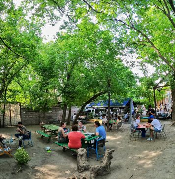 VIRAL. Un restaurant din Capitală a divizat rețelele de socializare cu o postare despre copii: „Zona de nisip NU ESTE LOC DE JOACĂ”