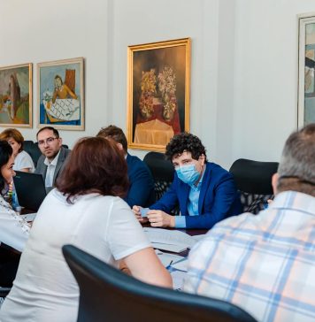 Nicuşor Dan anunţă extinderea semaforizării inteligente în Bucureşti. Prima etapă vizează 85 de intersecţii