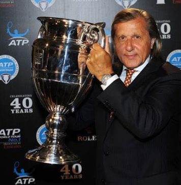 Ilie Năstase i-a cerut statuie şi muzeu lui Nicușor Dan. „Acest oraş nu mă merită!”