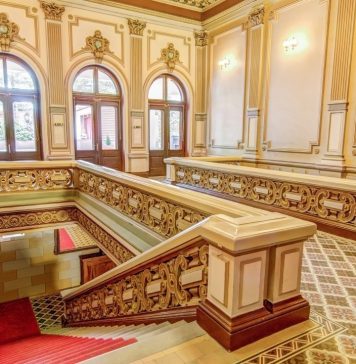 Palatul Bragadiru din București, scos la vânzare pentru 26 de milioane de euro – FOTO