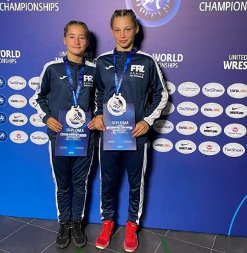 Diana Luminiţa Voiculescu şi Alexandra Voiculescu, medaliate cu bronz la Mondialele de Lupte U17