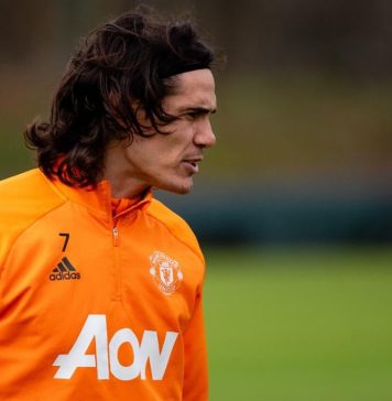 Edinson Cavani negociază un transfer la Villarreal