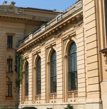 Mii de tineri din toată țara au susținut examenul de admitere la Universitățile de Medicină și Farmacie