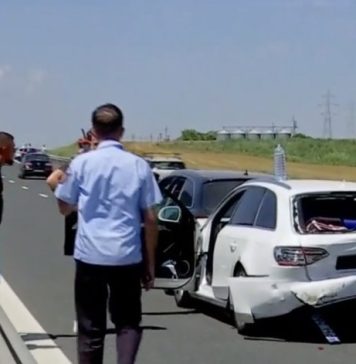 Mașină răsturnată în urma unui accident pe autostrada București-Constanța