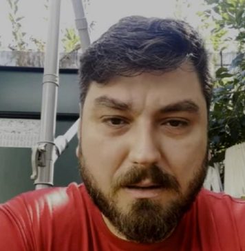 VIDEO/ Cum ironizează Micutzu copacii care-l „mângâie” pe cap prin București. „Felicitări, Nicușor Dan, chiar o treabă bună!”