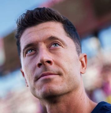 Robert Lewandowski a semnat un contract valabil până în 2027 cu Barcelona