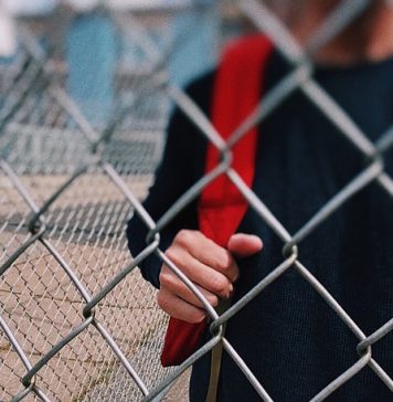 Nouă elevi din București cu media de admitere peste 9 au rămas nerepartizați la liceu