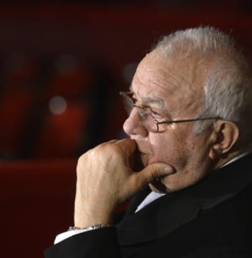 Actorul Alexandru Arşinel, internat la Terapie Intensivă