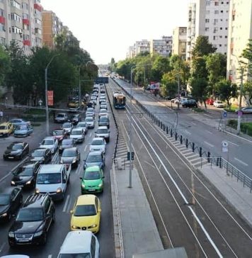 41 de linii de transport public din Capitală vor circula pe trasee modificate, duminică