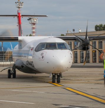Aeroportul Băneasa se redeschide luni. Trei companii vor începe cursele din toamnă