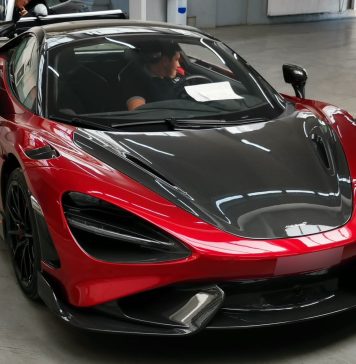 FOTO/ Un McLaren cu 755 de cai putere, fabricat în ediție limitată, la RAR Grivița