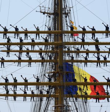 Ziua Marinei, sărbătorită după doi ani de restricţii. Klaus Iohannis, Nicolae Ciucă şi Vasile Dîncu, prezenţi la festivităţi