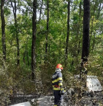 O aeronavă de mici dimensiuni s-a prăbuşit în judeţul Giurgiu / La faţa locului au fost identificate două persoane decedate