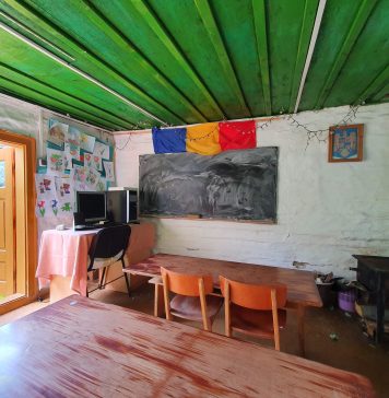 Campanie de donaţii pentru copiii din comunităţi defavorizate în vederea prevenirii abandonului şcolar