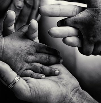 Crucea Roșie Română a deschis în Capitală un magazin social pentru ajutorarea refugiaților ucraineni