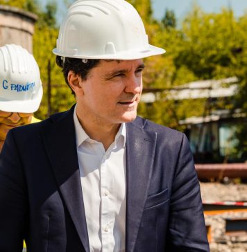 Economii la PMB. Nicușor Dan anunță că a oprit apa caldă la Primărie