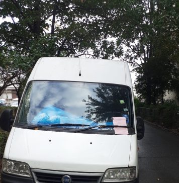 Zeci de mașini abandonate, identificate de Poliția Locală Sector 2