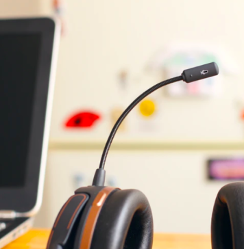 Guvern: Peste 2.600 de solicitări de asistenţă ale românilor afectaţi de suspendarea zborurilor Blue Air