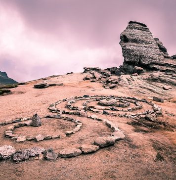 Decizie în justiţie, după un proces care a durat şapte ani: Babele şi Sfinxul din Bucegi aparţin judeţului Dâmboviţa
