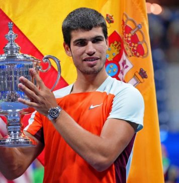 Carlos Alcaraz a cucerit trofeul la US Open