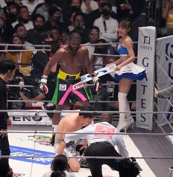 Floyd Mayweather rămâne neînvins, după victoria cu Mikuru Asakura