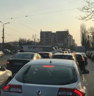 Pericolele care îi pândesc pe şoferi pe şoselele din Bucureşti