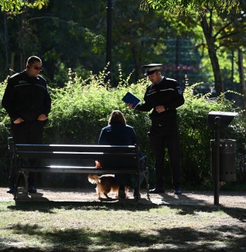 Polițiștii locali din Sectorul 2 au împărțit în câteva parcuri amenzi de aproape 5.000 de lei
