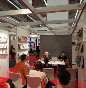 Ministrul Culturii, după ce USR a criticat standul de carte al României de la Frankfurt: ”Niște rătăciți în viață și în politică au publicat o poză cu spatele” – FOTO